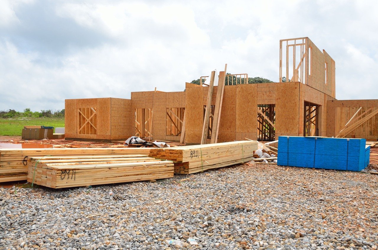 Dach dwuspadowy – Konstrukcje i rozwiązania konstrukcyjne w budowie dachów dwuspadowych